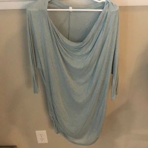 3 quarter length top